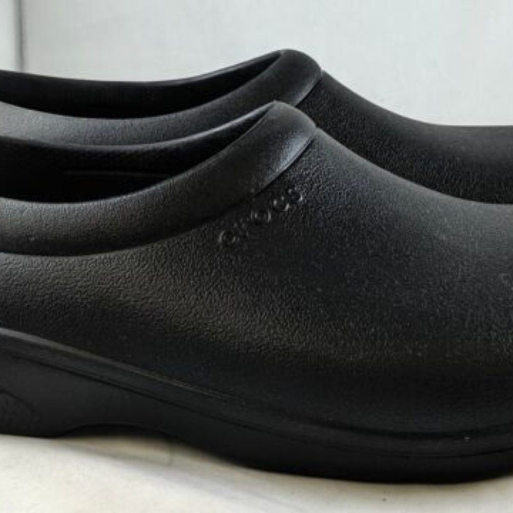 Crocs - On The Clock - Men's size 11 -